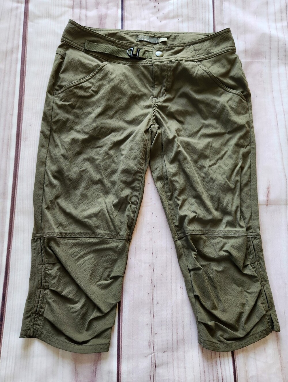 Prana "Jasmine Knicker" Capri Bermuda Cargo Short Olive Green | Women's Size 2 - Picture 2 of 10